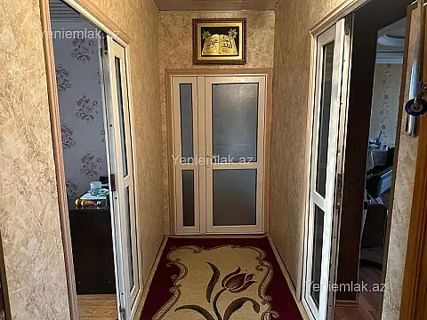 Satılır 3 otaqlı köhnə tikili 120 m²