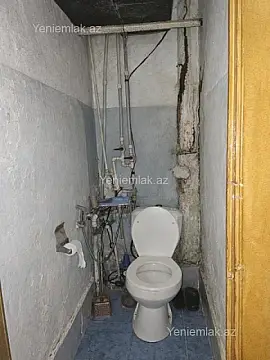 Satılır 2 otaqlı köhnə tikili 60 m²
