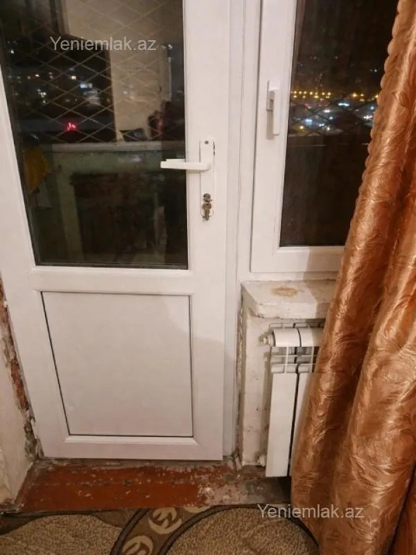 Satılır 2 otaqlı köhnə tikili 60 m²