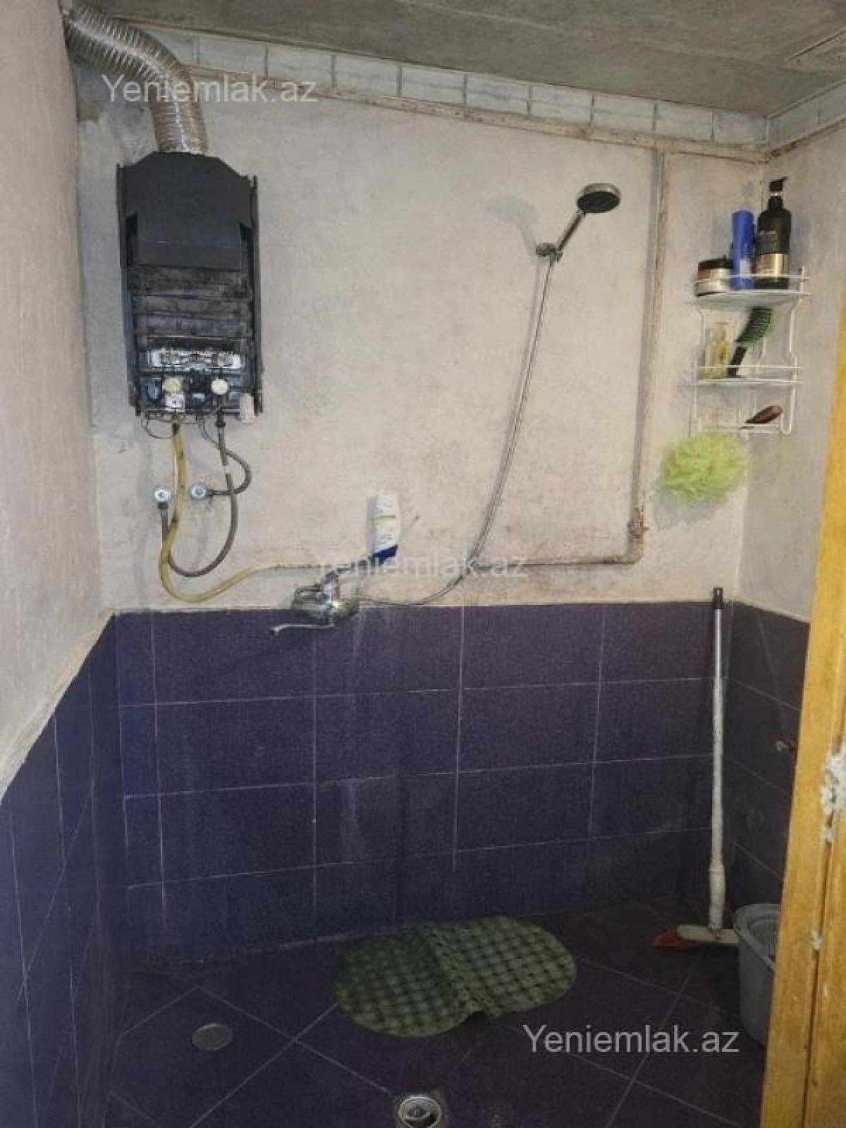 Satılır 2 otaqlı köhnə tikili 60 m²