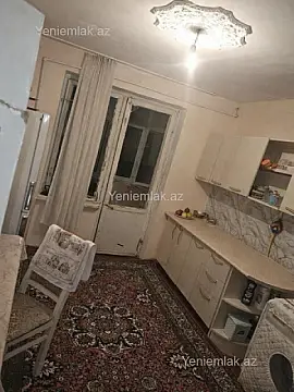 Satılır 2 otaqlı köhnə tikili 60 m²