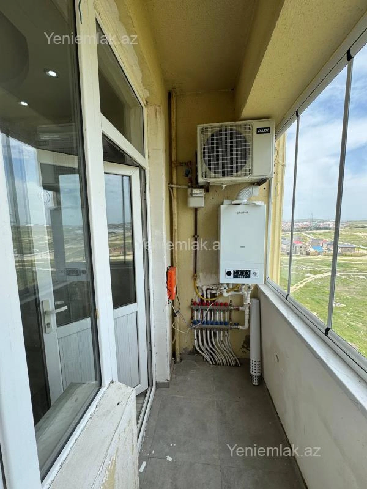 Satılır 3 otaqlı yeni tikili 70 m²