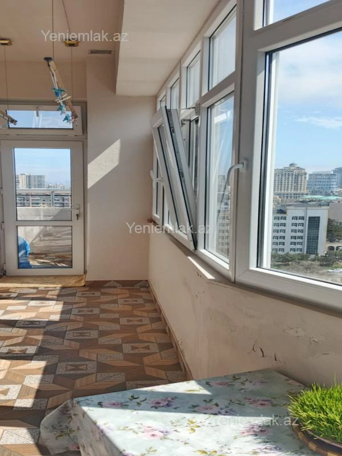 Satılır 3 otaqlı yeni tikili 155 m²