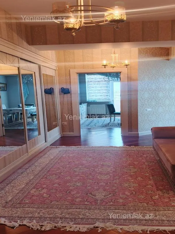 Satılır 3 otaqlı yeni tikili 155 m²