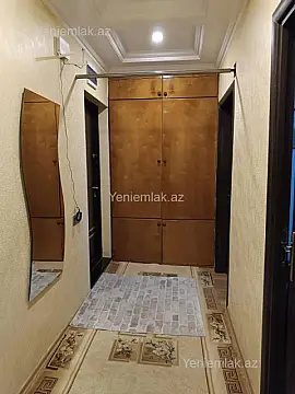 Satılır 4 otaqlı köhnə tikili 90 m²