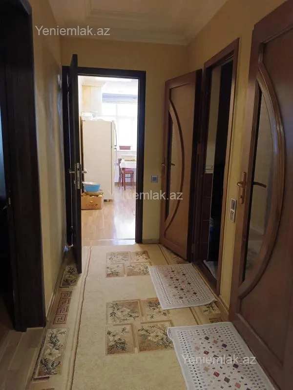 Satılır 4 otaqlı köhnə tikili 90 m²