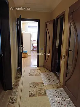 Satılır 4 otaqlı köhnə tikili 90 m²