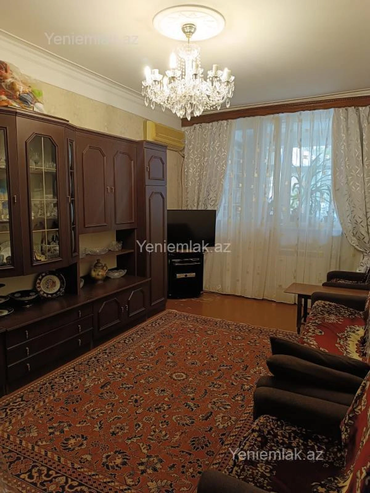 Satılır 4 otaqlı köhnə tikili 90 m²