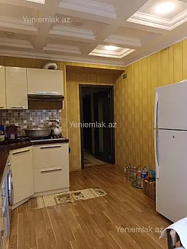 Satılır 4 otaqlı köhnə tikili 90 m²