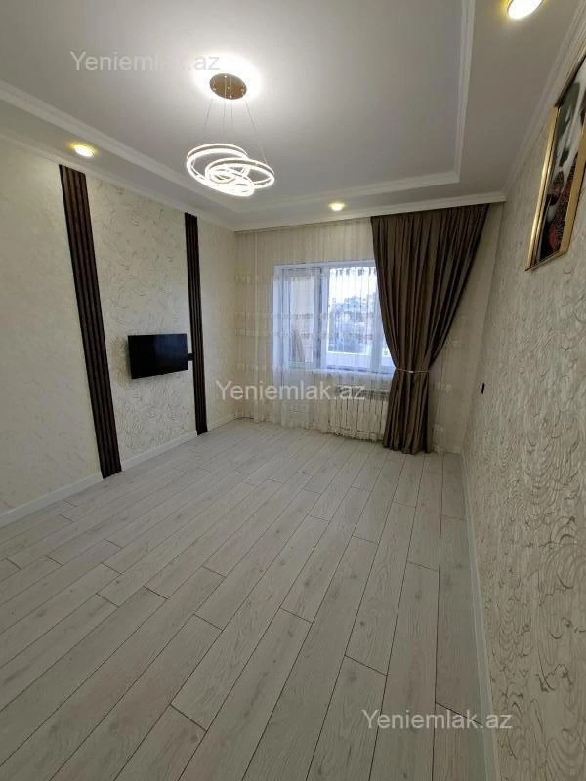 Satılır 2 otaqlı köhnə tikili 60 m²