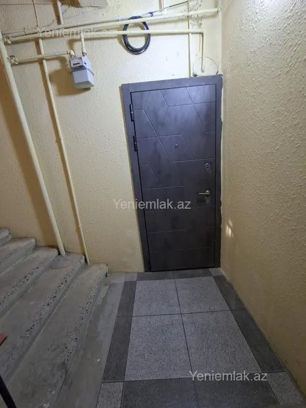 Satılır 2 otaqlı köhnə tikili 60 m²
