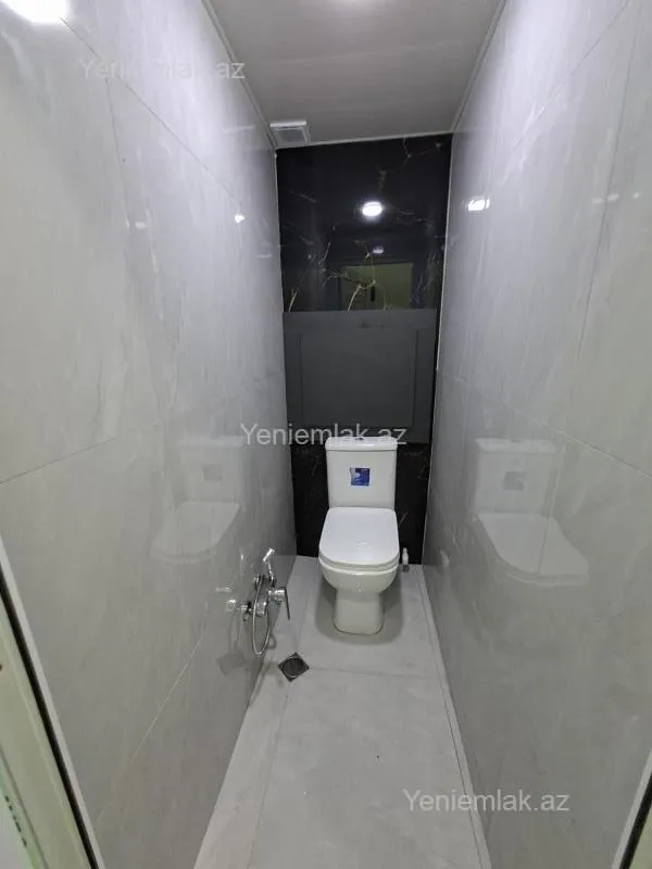 Satılır 2 otaqlı köhnə tikili 60 m²