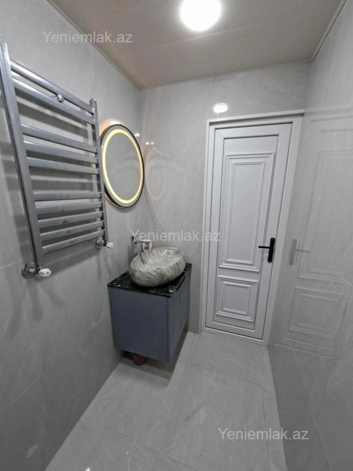 Satılır 2 otaqlı köhnə tikili 60 m²