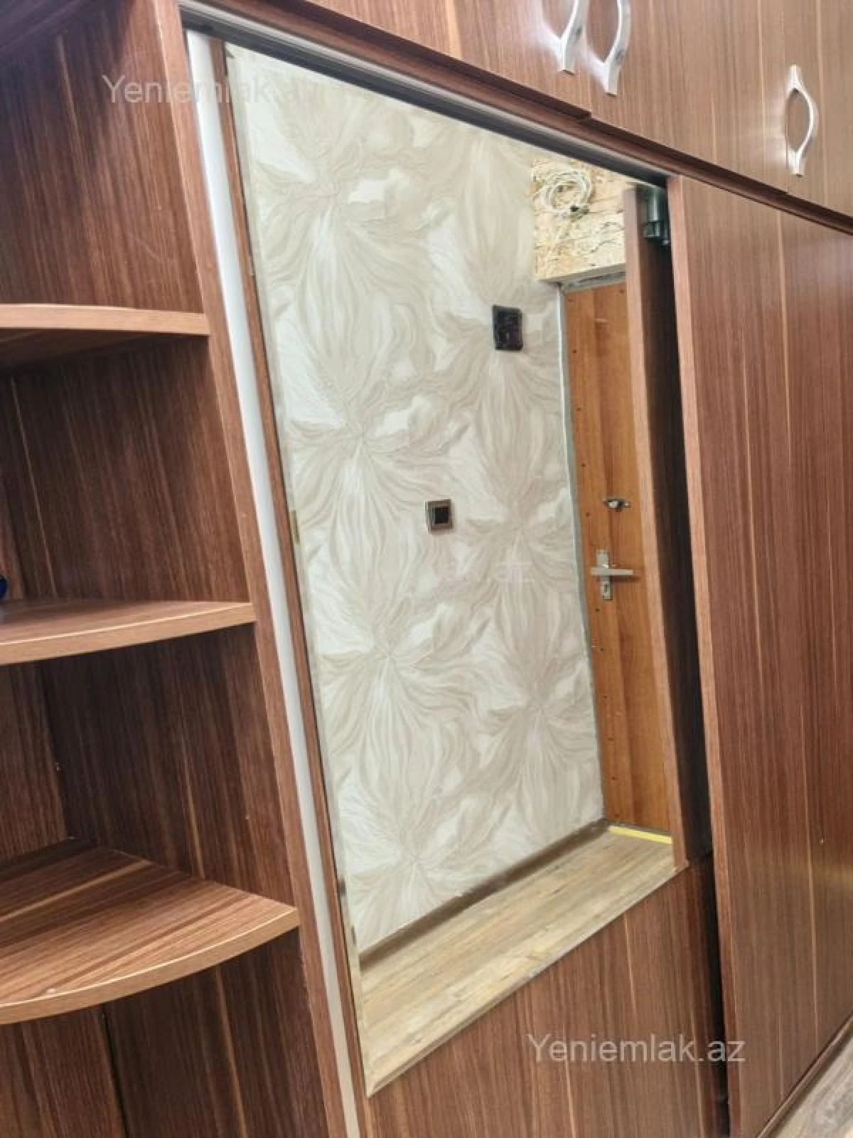 Satılır 1 otaqlı köhnə tikili 40 m²