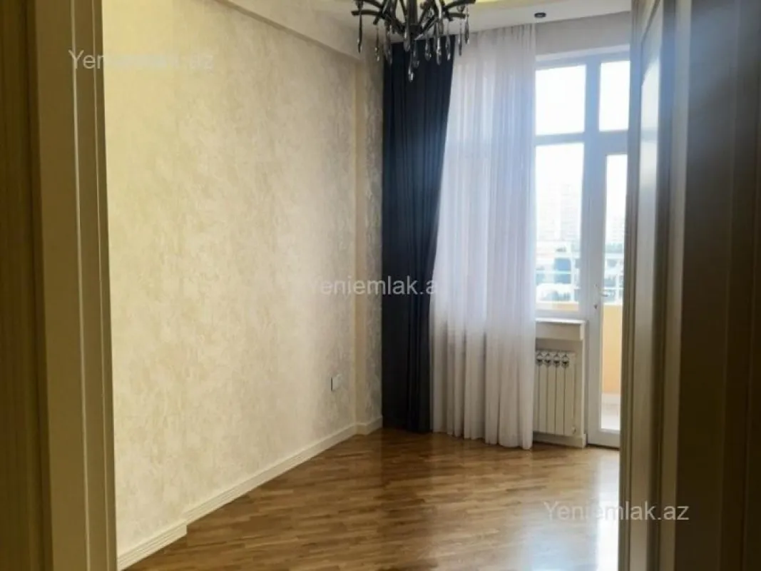 Satılır 3 otaqlı yeni tikili 100 m²