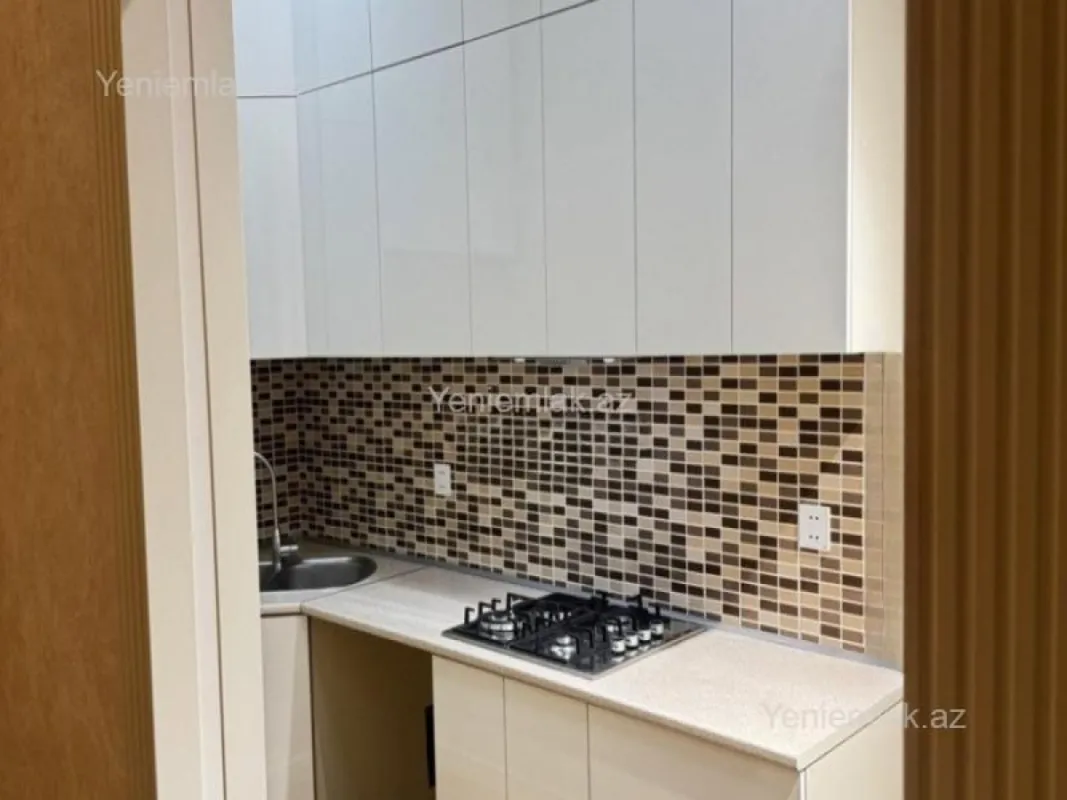 Satılır 3 otaqlı yeni tikili 100 m²