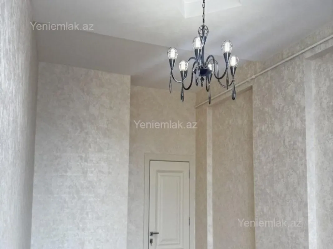 Satılır 3 otaqlı yeni tikili 100 m²