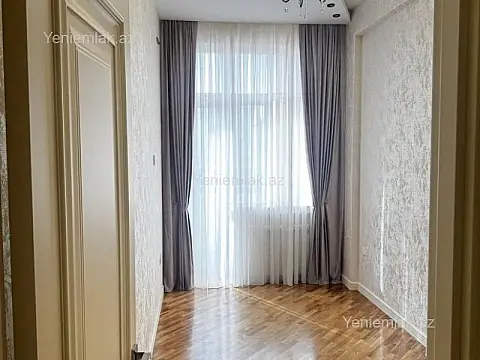 Satılır 3 otaqlı yeni tikili 100 m²