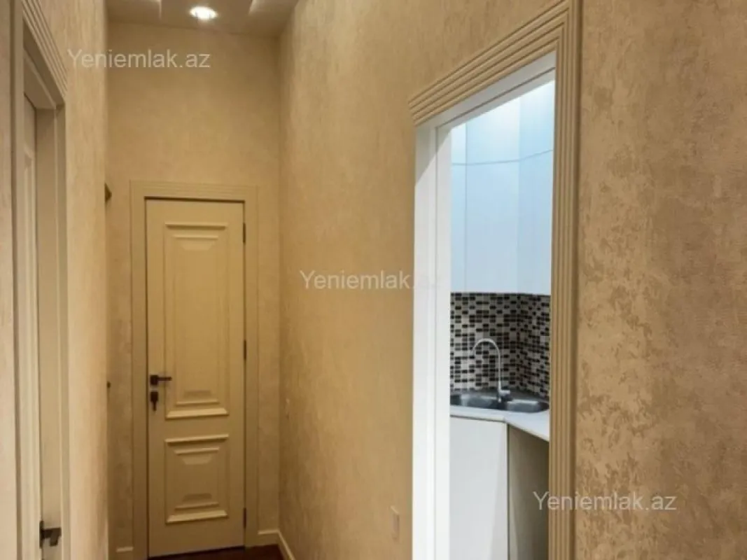 Satılır 3 otaqlı yeni tikili 100 m²