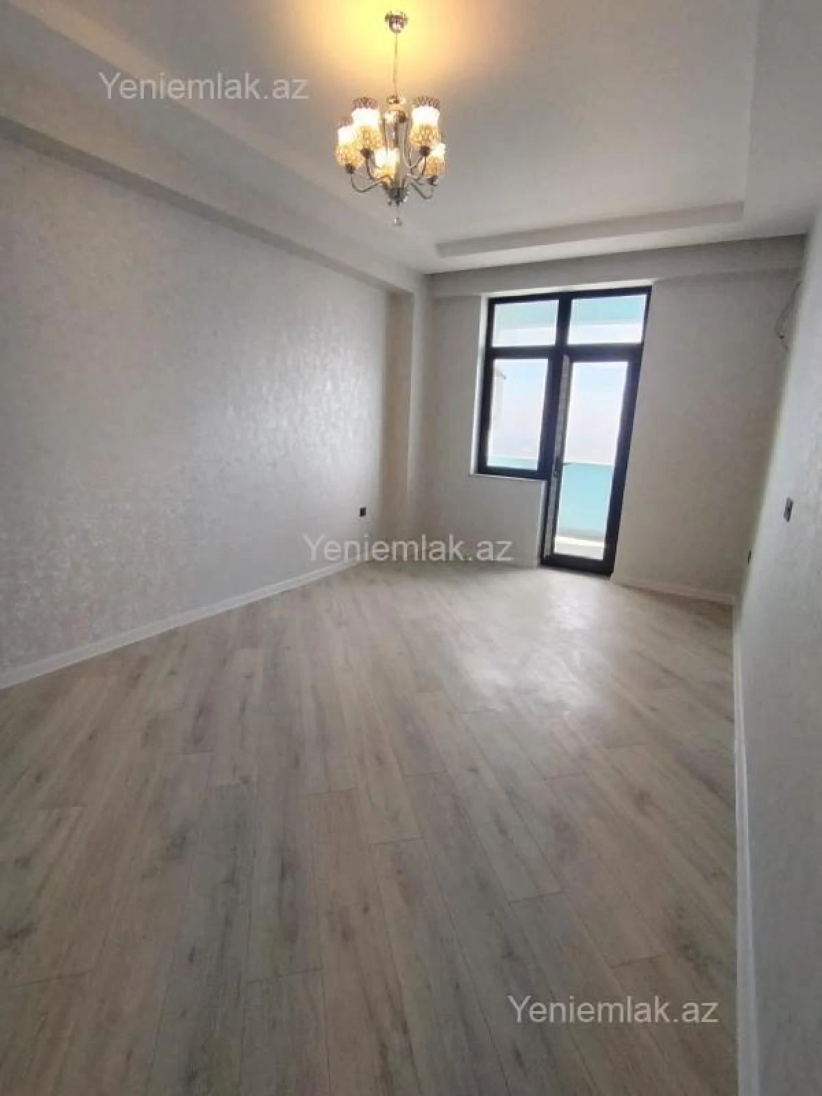 Satılır 2 otaqlı yeni tikili 75 m²