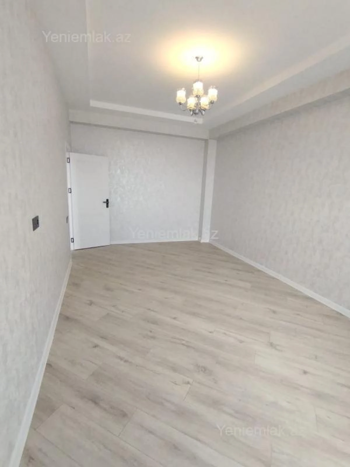 Satılır 2 otaqlı yeni tikili 75 m²