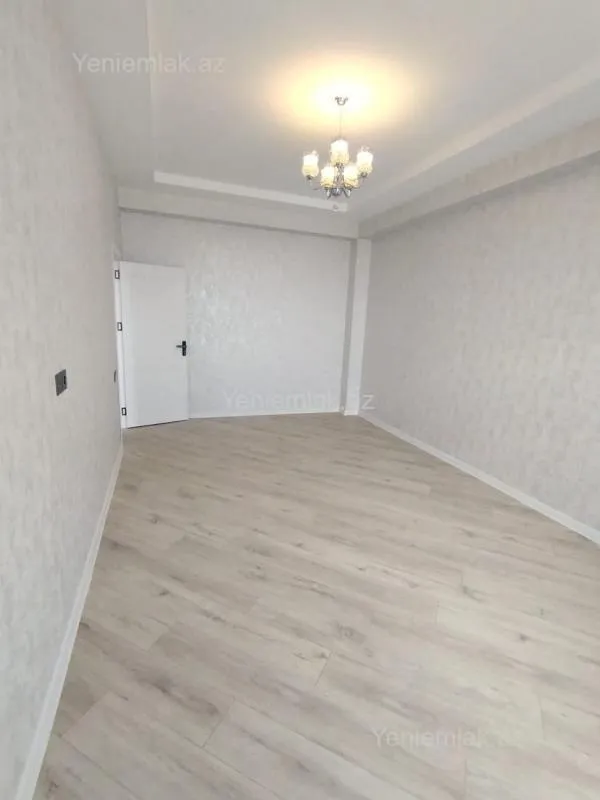 Satılır 2 otaqlı yeni tikili 75 m²