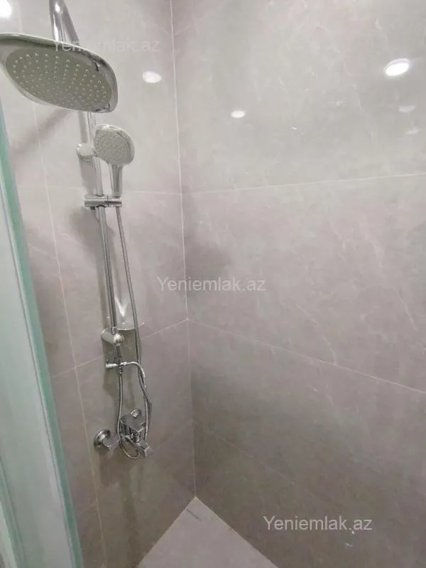 Satılır 2 otaqlı yeni tikili 75 m²