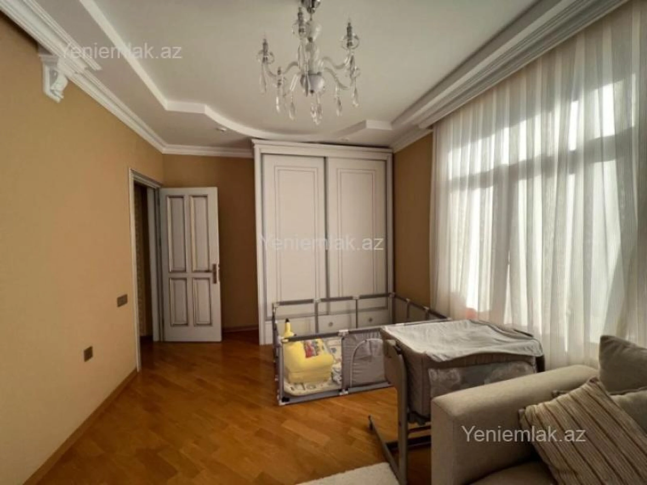 Satılır 3 otaqlı yeni tikili 145 m²