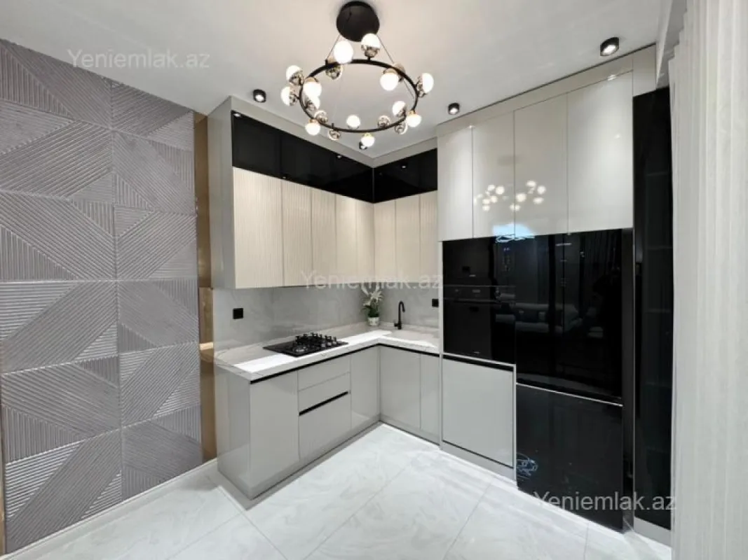 Satılır 3 otaqlı yeni tikili 80 m²