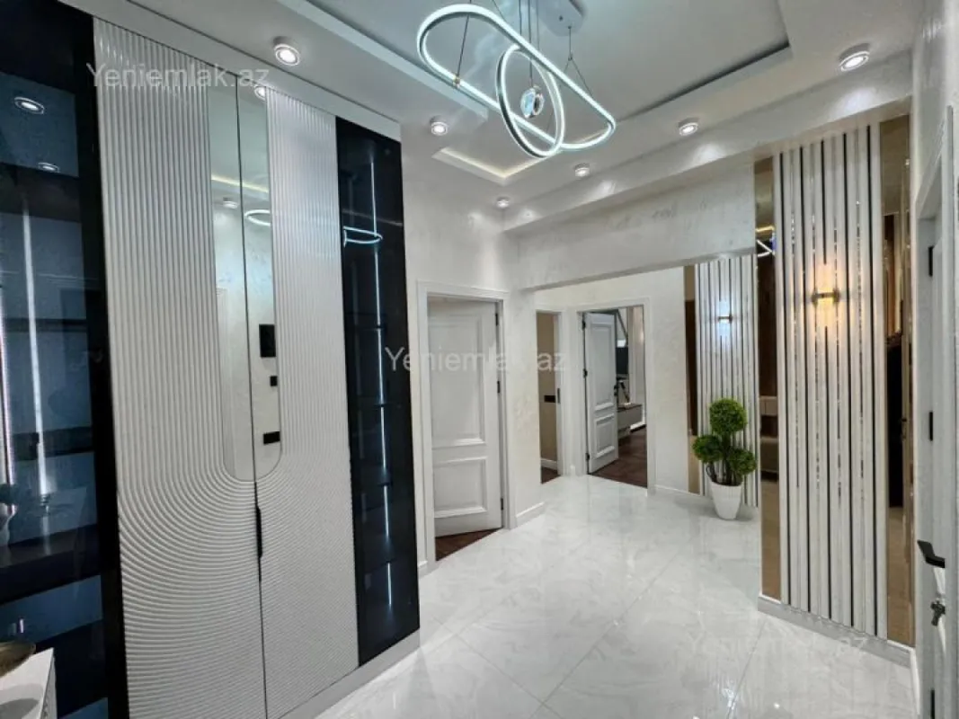 Satılır 3 otaqlı yeni tikili 80 m²