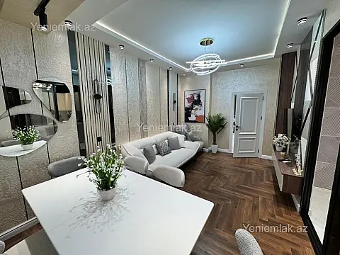 Satılır 3 otaqlı yeni tikili 80 m²