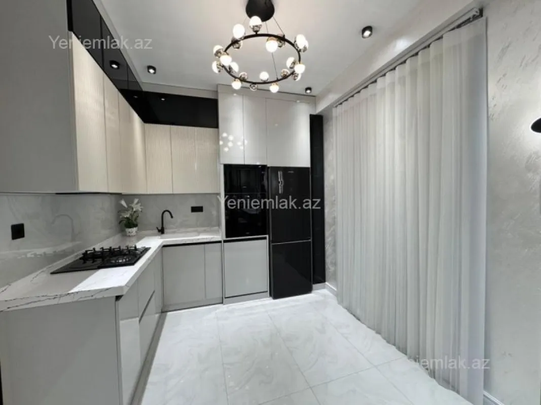 Satılır 3 otaqlı yeni tikili 80 m²