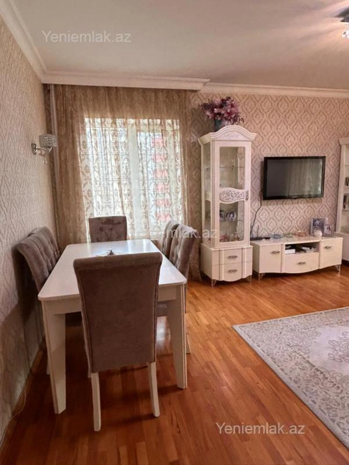 Satılır 3 otaqlı yeni tikili 120 m²
