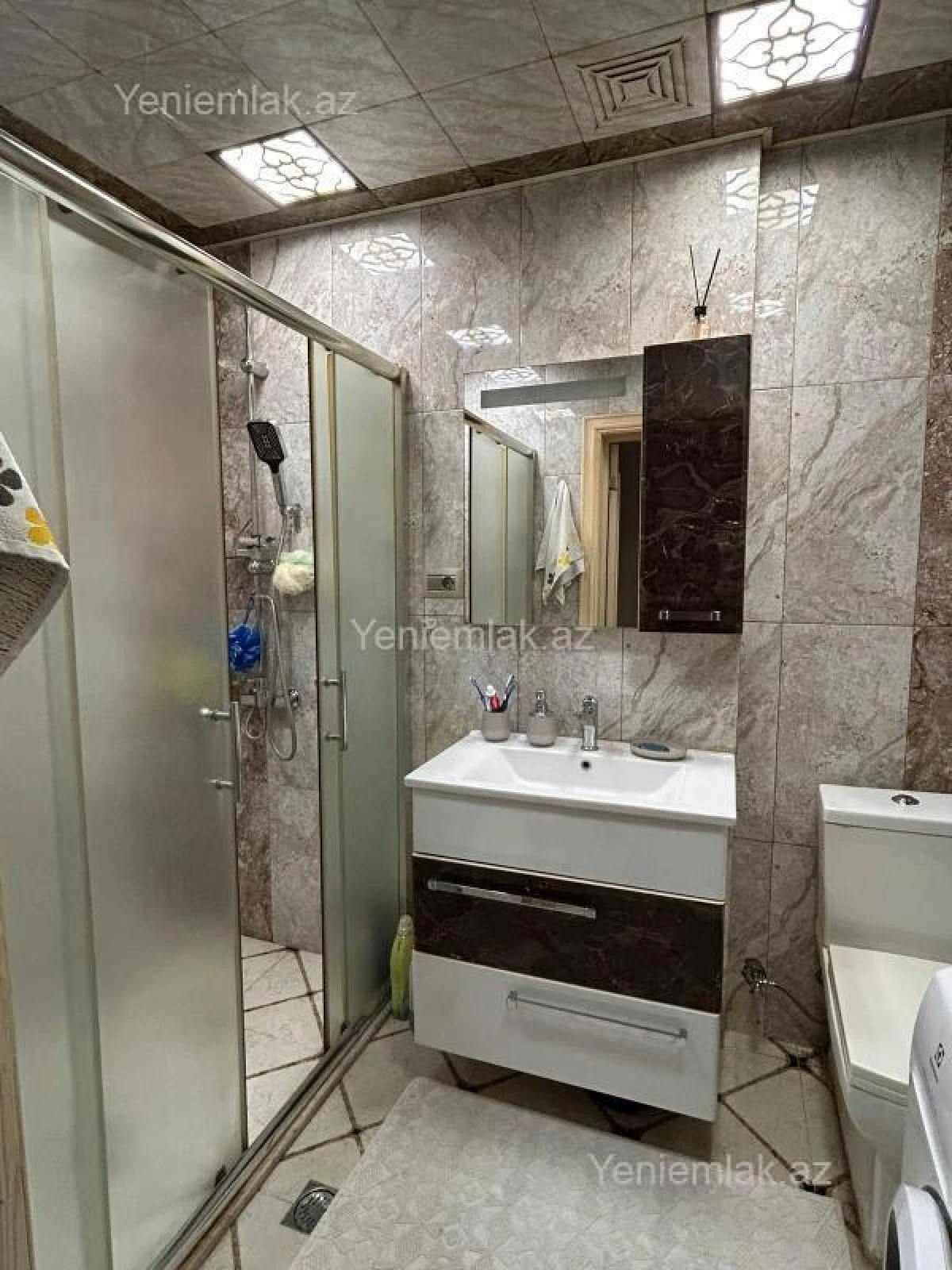 Satılır 3 otaqlı yeni tikili 120 m²