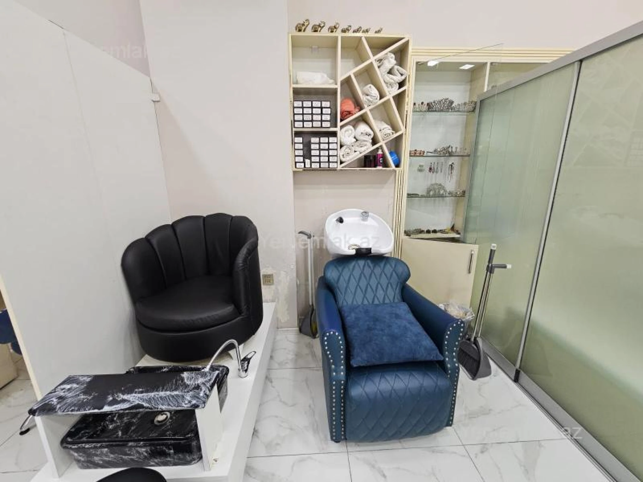 Satılır 1 otaqlı obyekt 58 m²