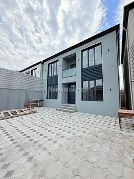 Satılır 4 otaqlı həyət evi 200 m²