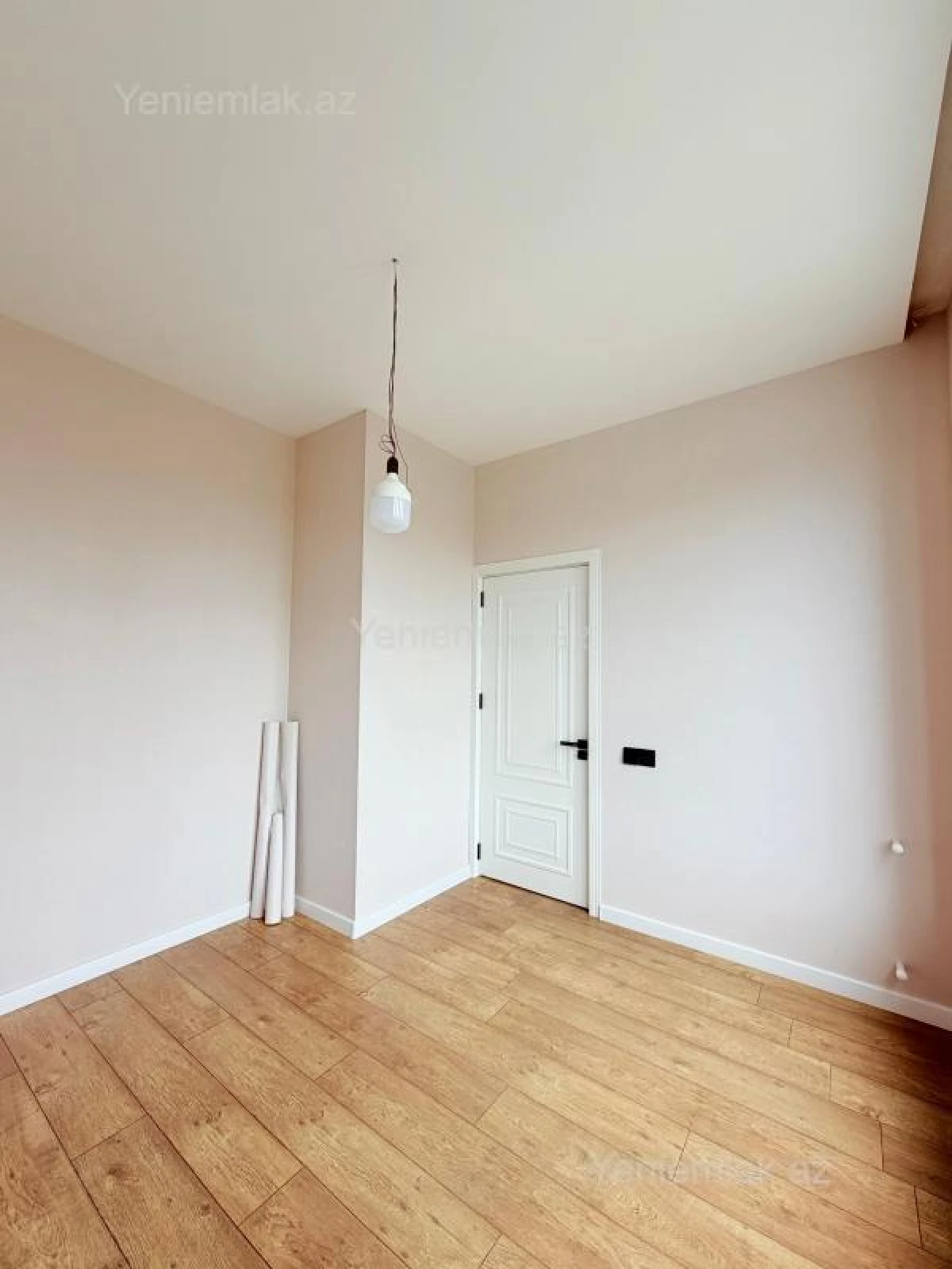 Satılır 4 otaqlı həyət evi 200 m²