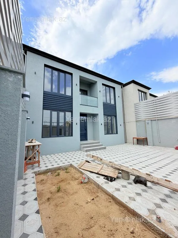 Satılır 4 otaqlı həyət evi 200 m²