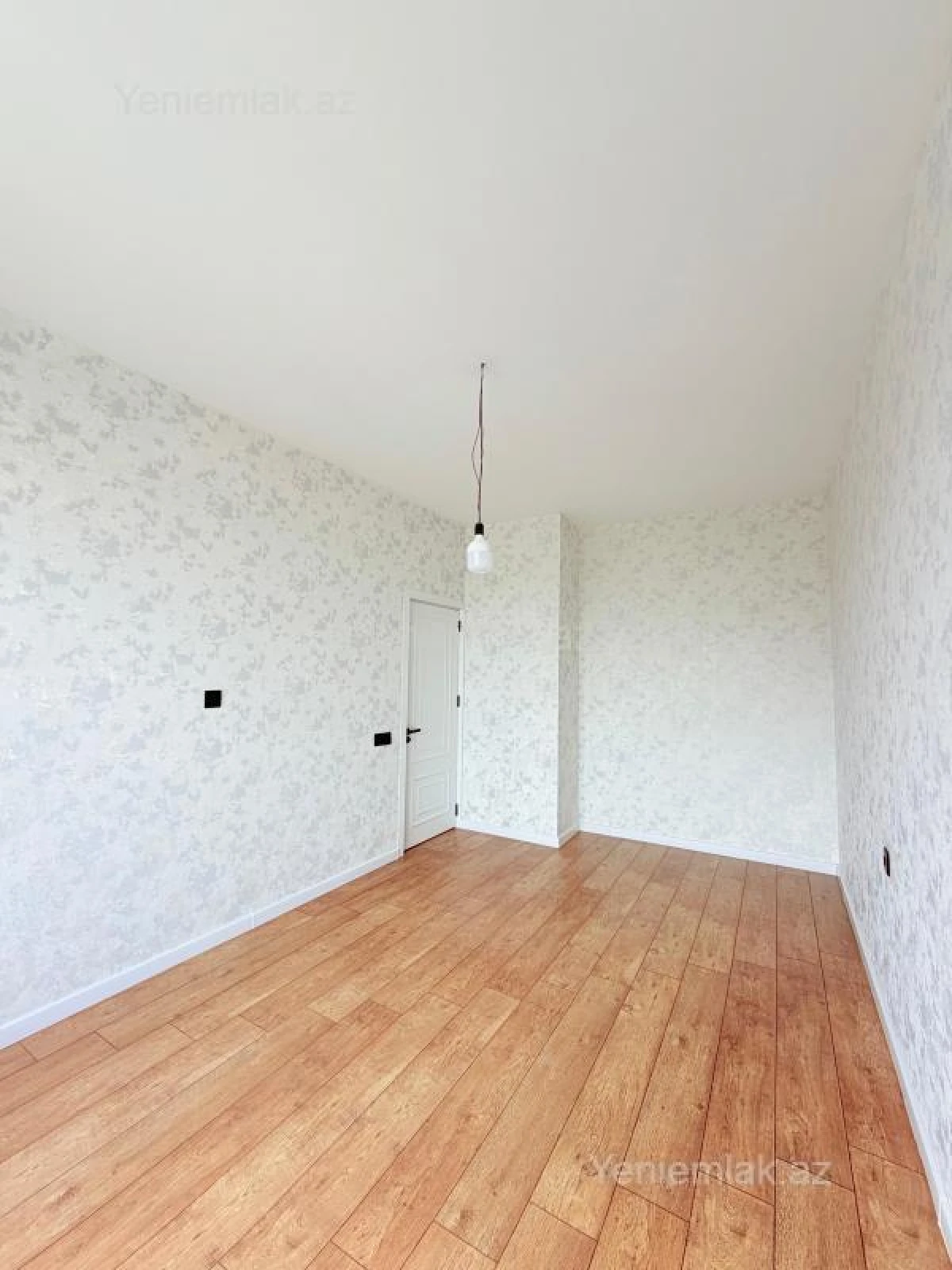 Satılır 4 otaqlı həyət evi 200 m²