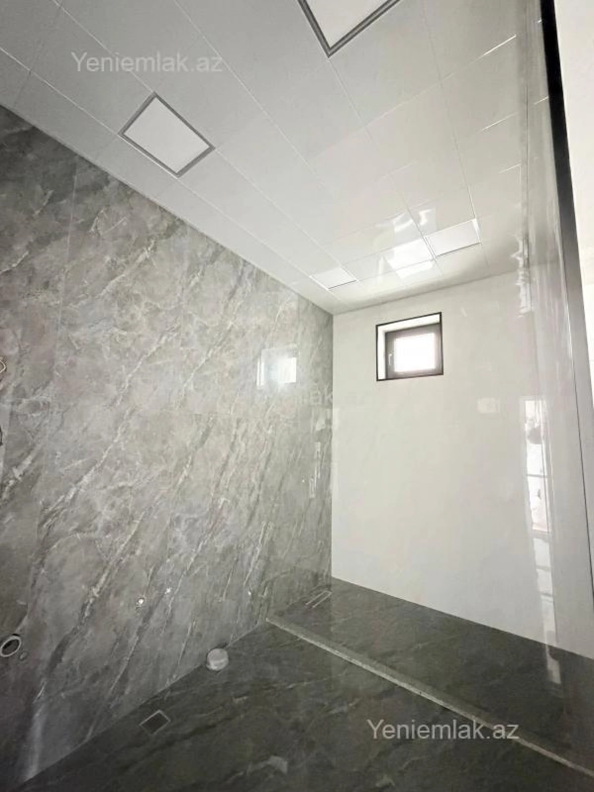Satılır 4 otaqlı həyət evi 200 m²