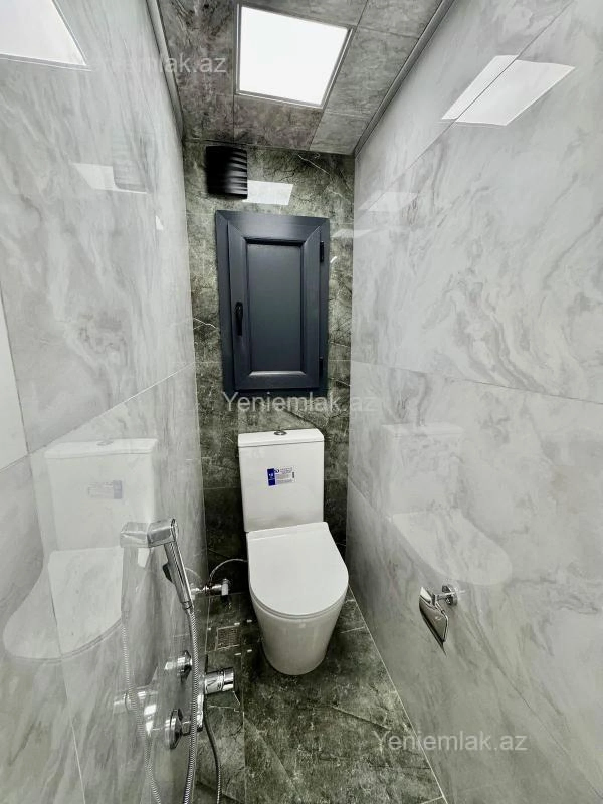 Satılır 3 otaqlı köhnə tikili 90 m²