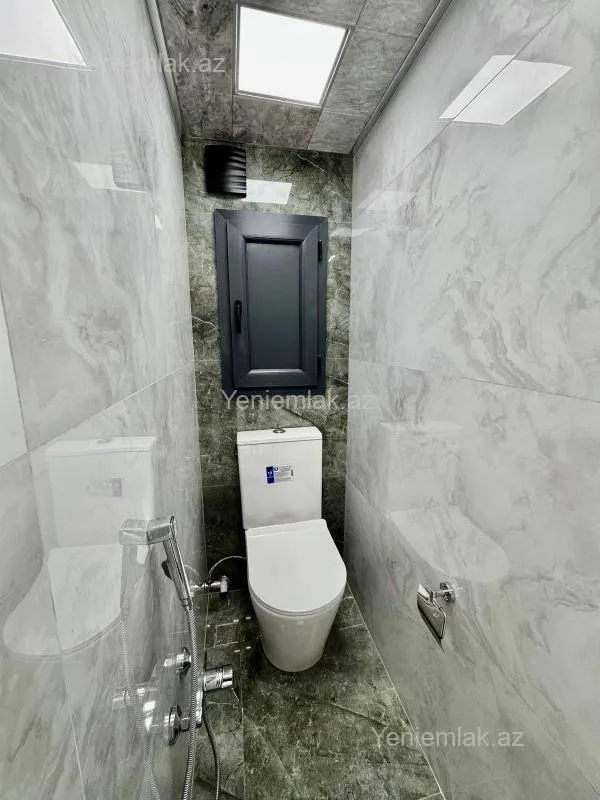 Satılır 3 otaqlı köhnə tikili 90 m²