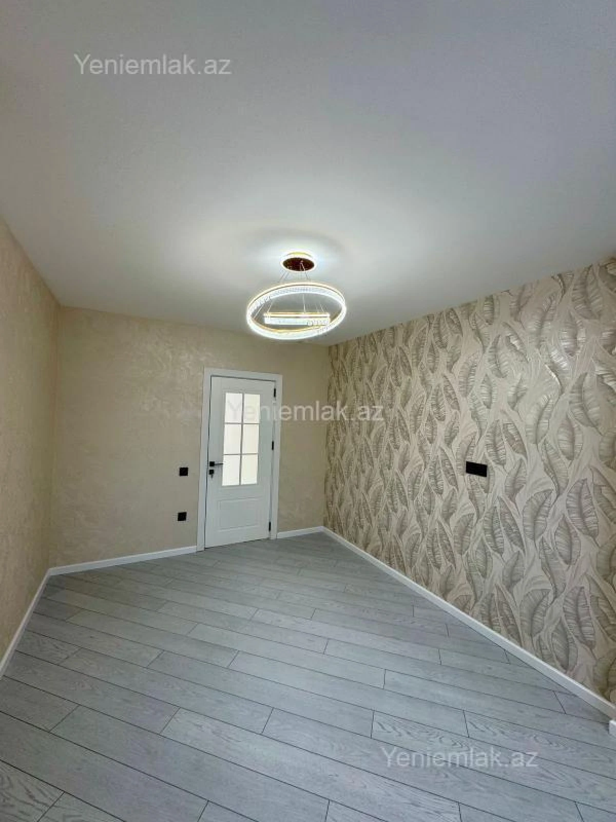 Satılır 3 otaqlı köhnə tikili 90 m²