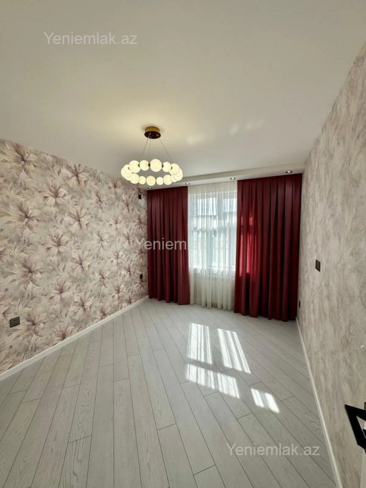 Satılır 3 otaqlı köhnə tikili 90 m²