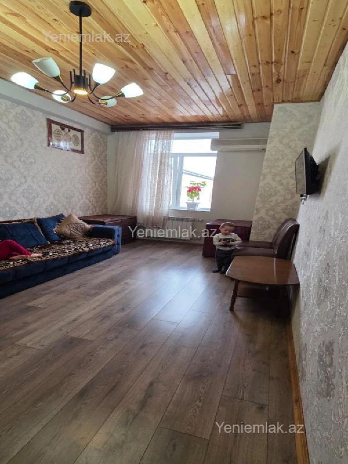 Satılır 2 otaqlı köhnə tikili 60 m²