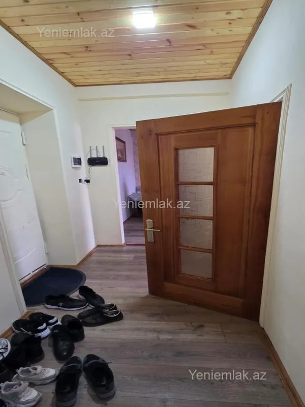 Satılır 2 otaqlı köhnə tikili 60 m²