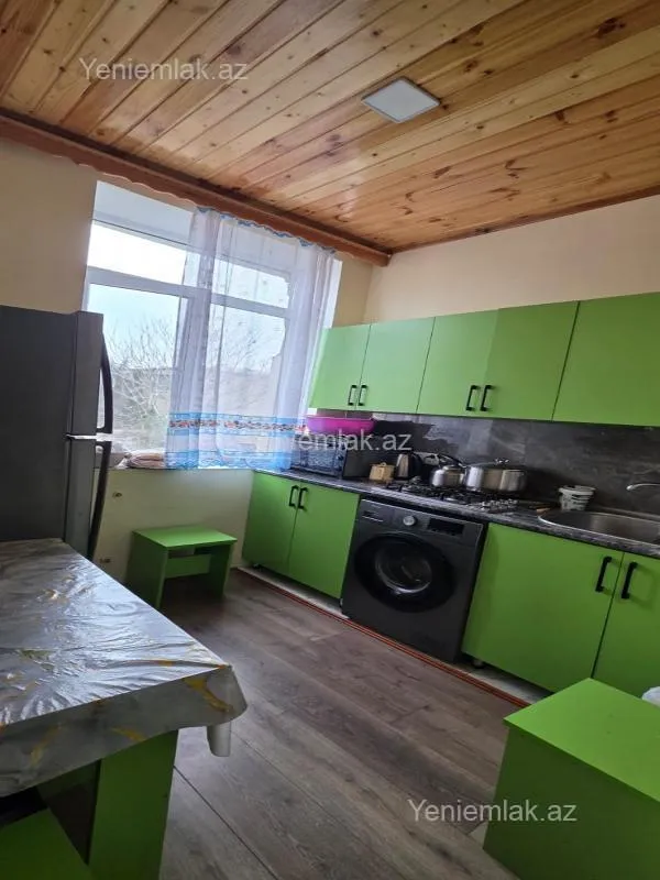 Satılır 2 otaqlı köhnə tikili 60 m²