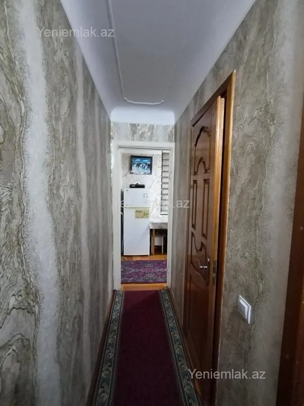 Satılır 2 otaqlı köhnə tikili 52 m²