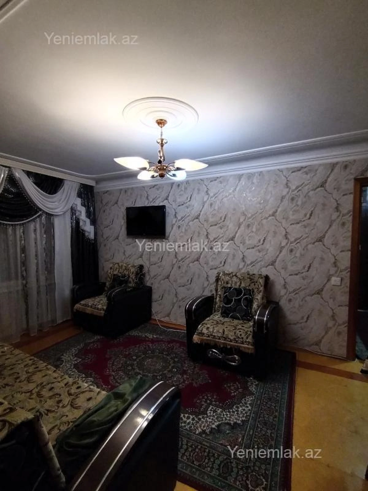 Satılır 2 otaqlı köhnə tikili 52 m²