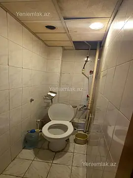 Satılır 2 otaqlı köhnə tikili 60 m²